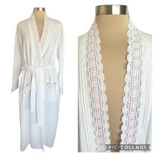 Eileen West Seersucker Robe Women 1X Eyelet Lace Trim Full Length Belted Cottage
